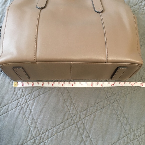 Radley London Medium Abbotsford House Multiway Bag - Picture 7 of 14
